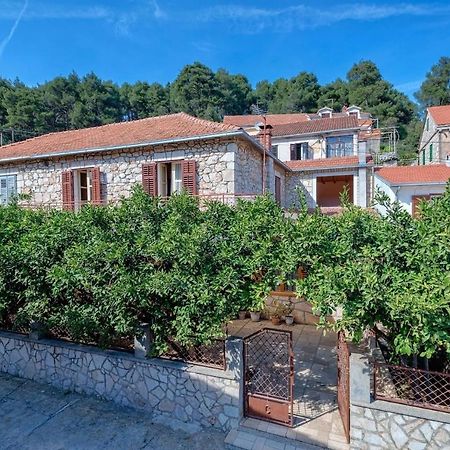 Holiday House With A Parking Space Svirce, Hvar - 17682 Vrbanj Esterno foto