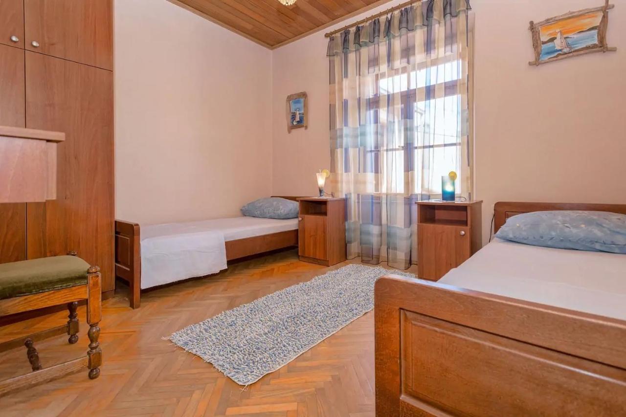 Holiday House With A Parking Space Svirce, Hvar - 17682 Vrbanj Esterno foto
