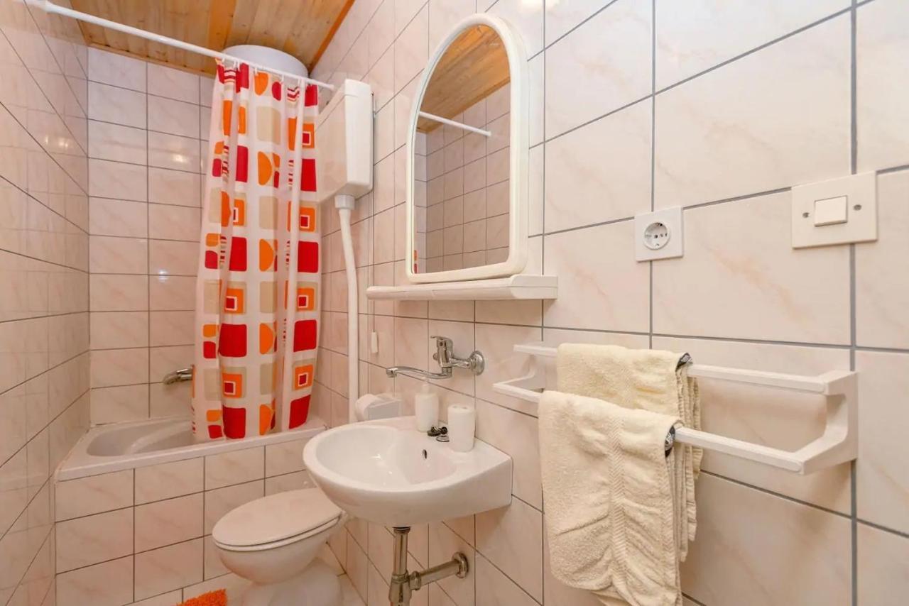 Holiday House With A Parking Space Svirce, Hvar - 17682 Vrbanj Esterno foto
